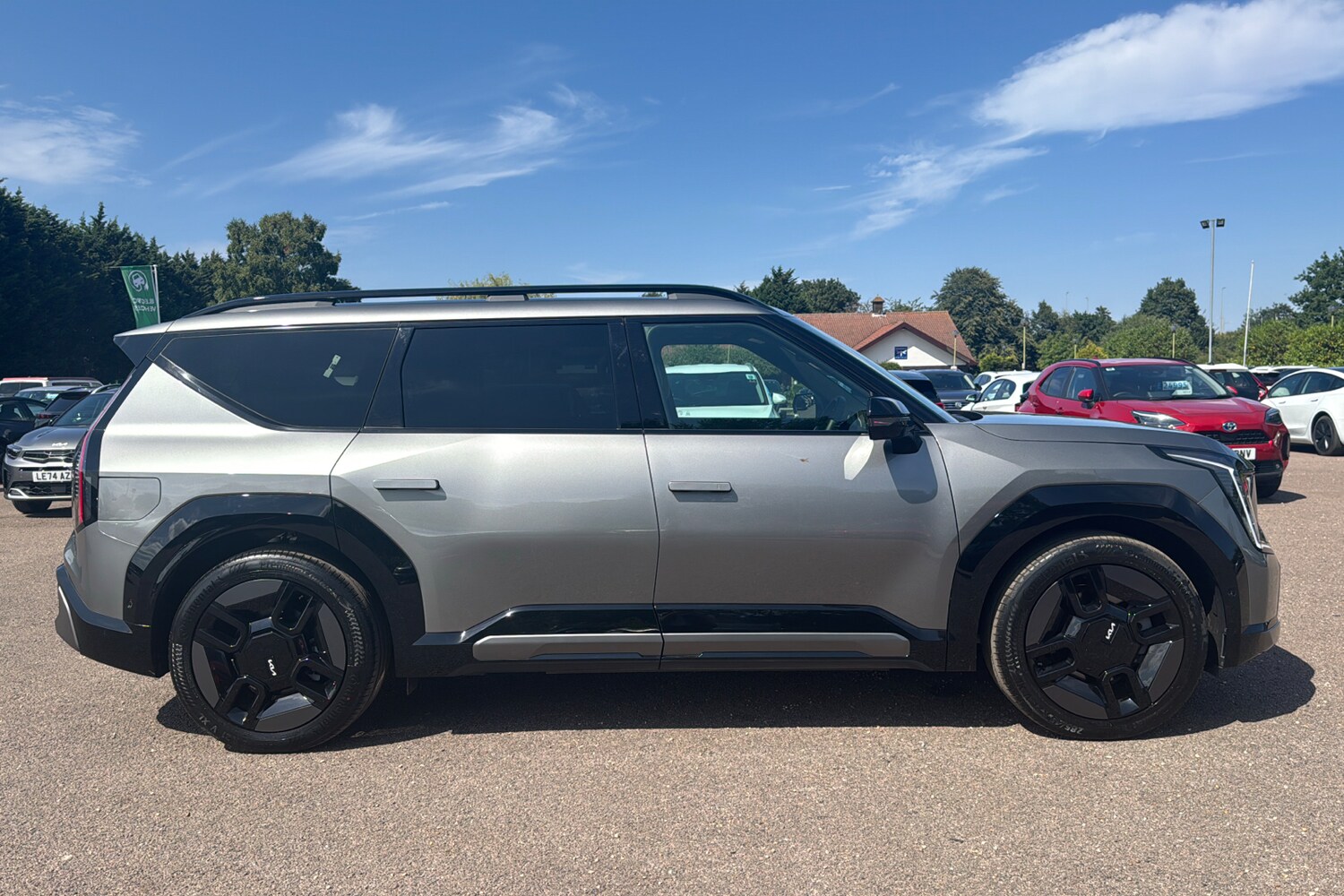 Vehicle 33