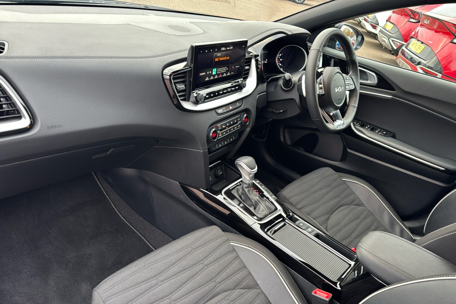 Used Kia XCeed 2025 for sale - 76968247: Photo 11