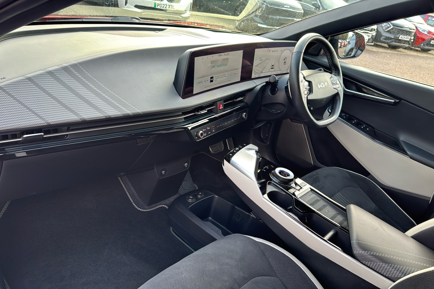 Used Kia EV6 2022 for sale - 76637130: Photo 11