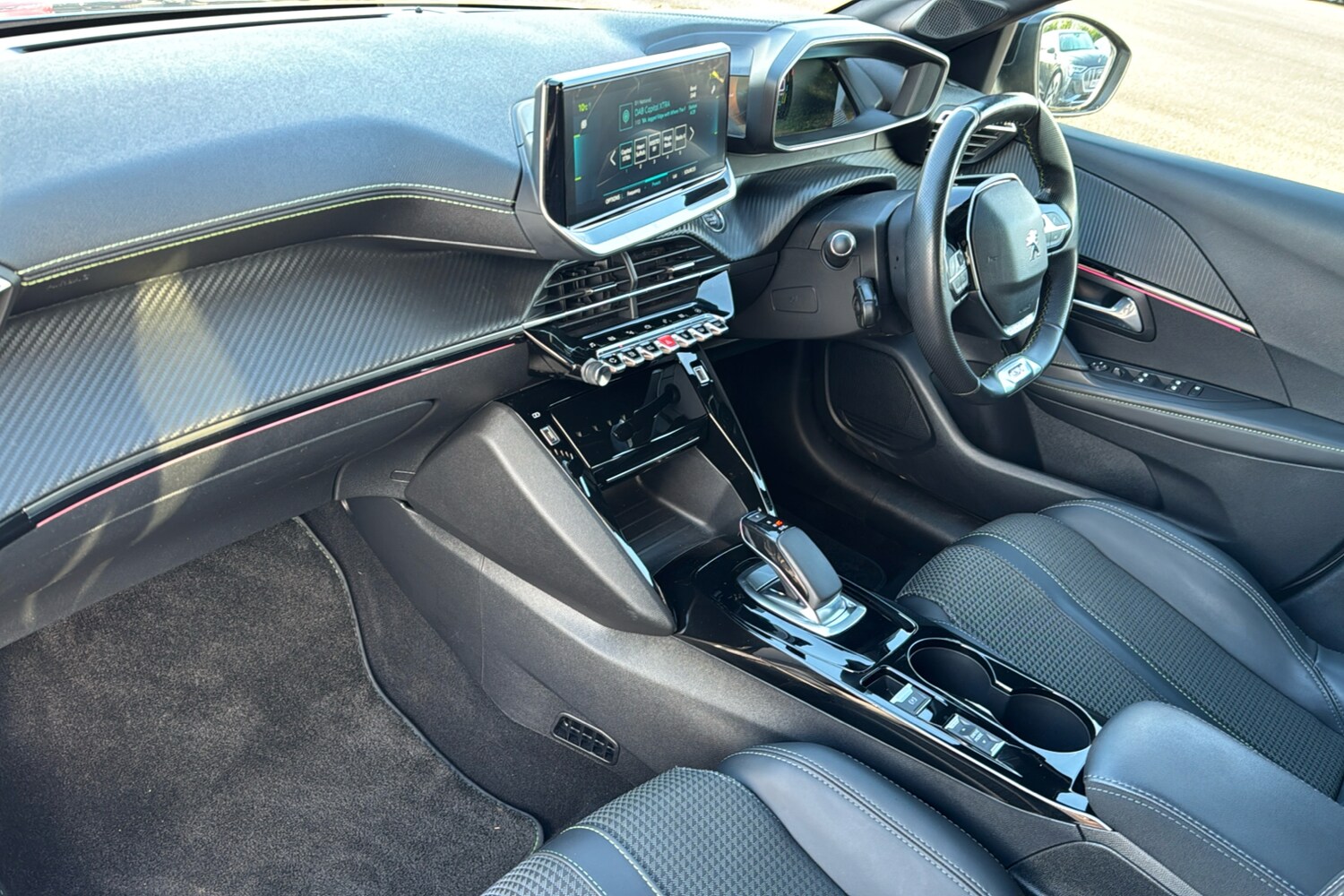 Used Peugeot 208 2022 for sale - 77239968: Photo 11