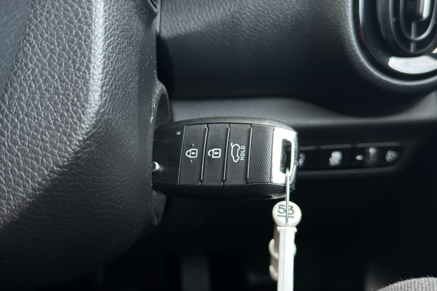 Used Kia Picanto 2024 for sale - 76624850: Photo 23