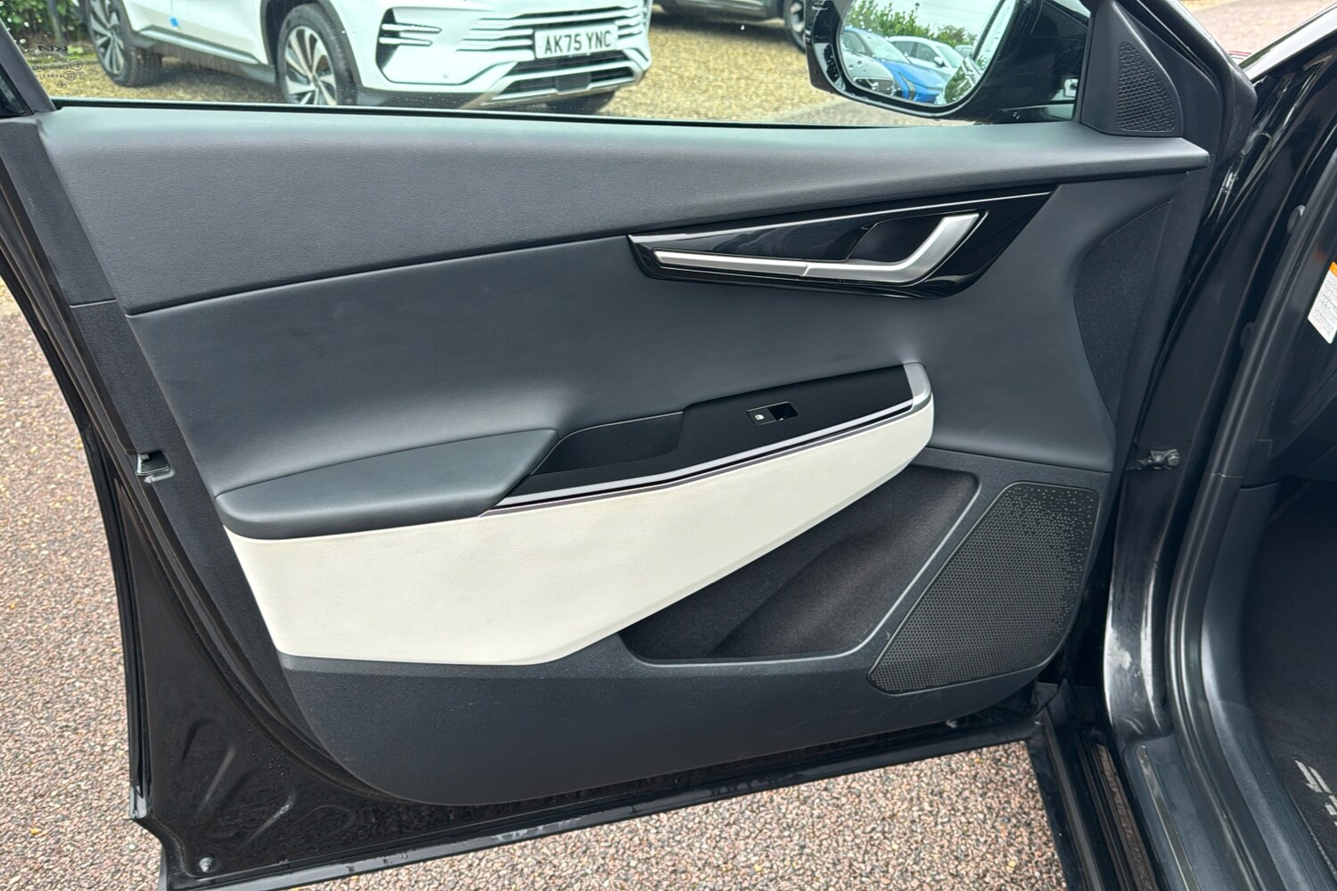 Used Kia EV6 2022 for sale - 77308631: Photo 40