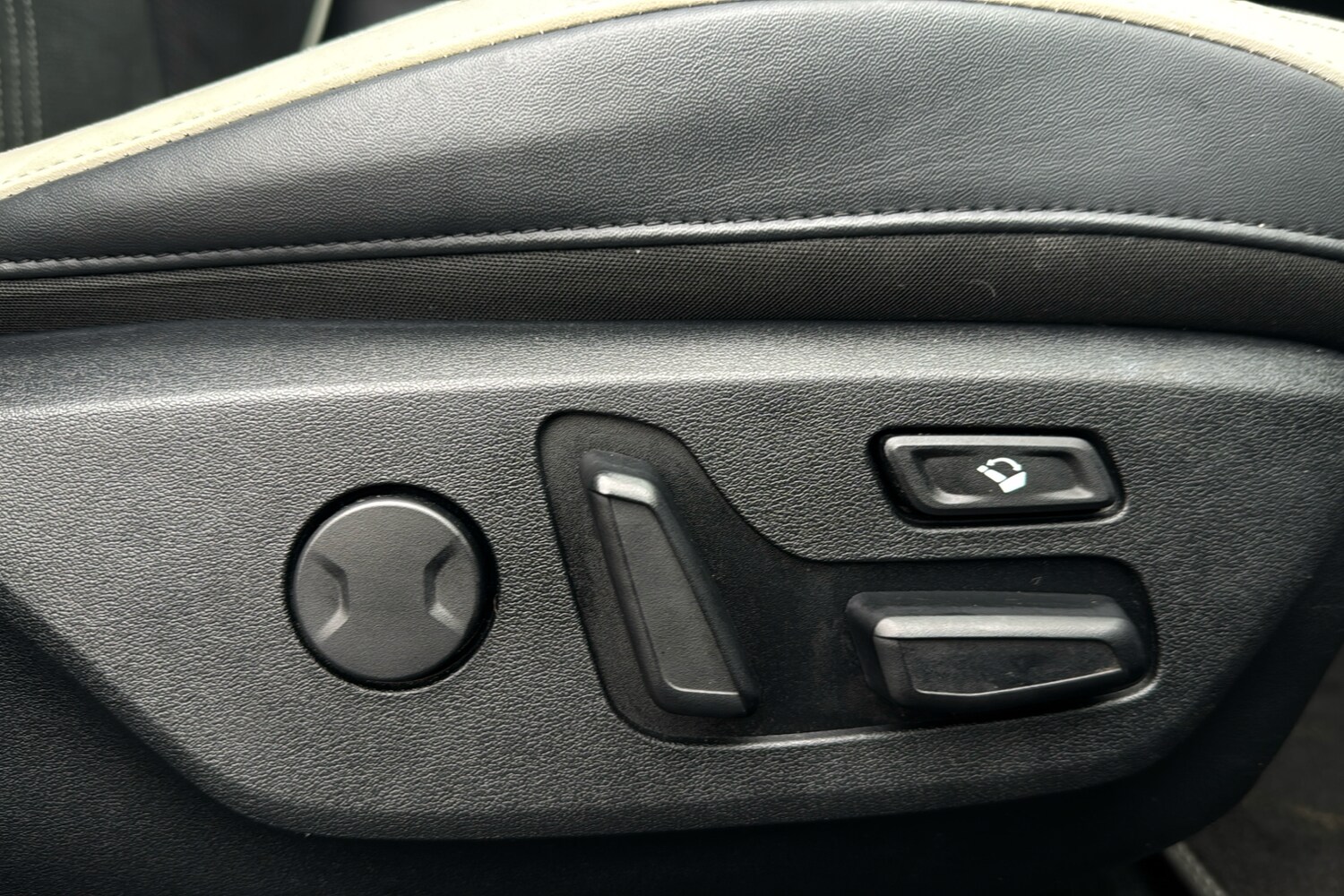 Used Kia EV6 2022 for sale - 77308631: Photo 46