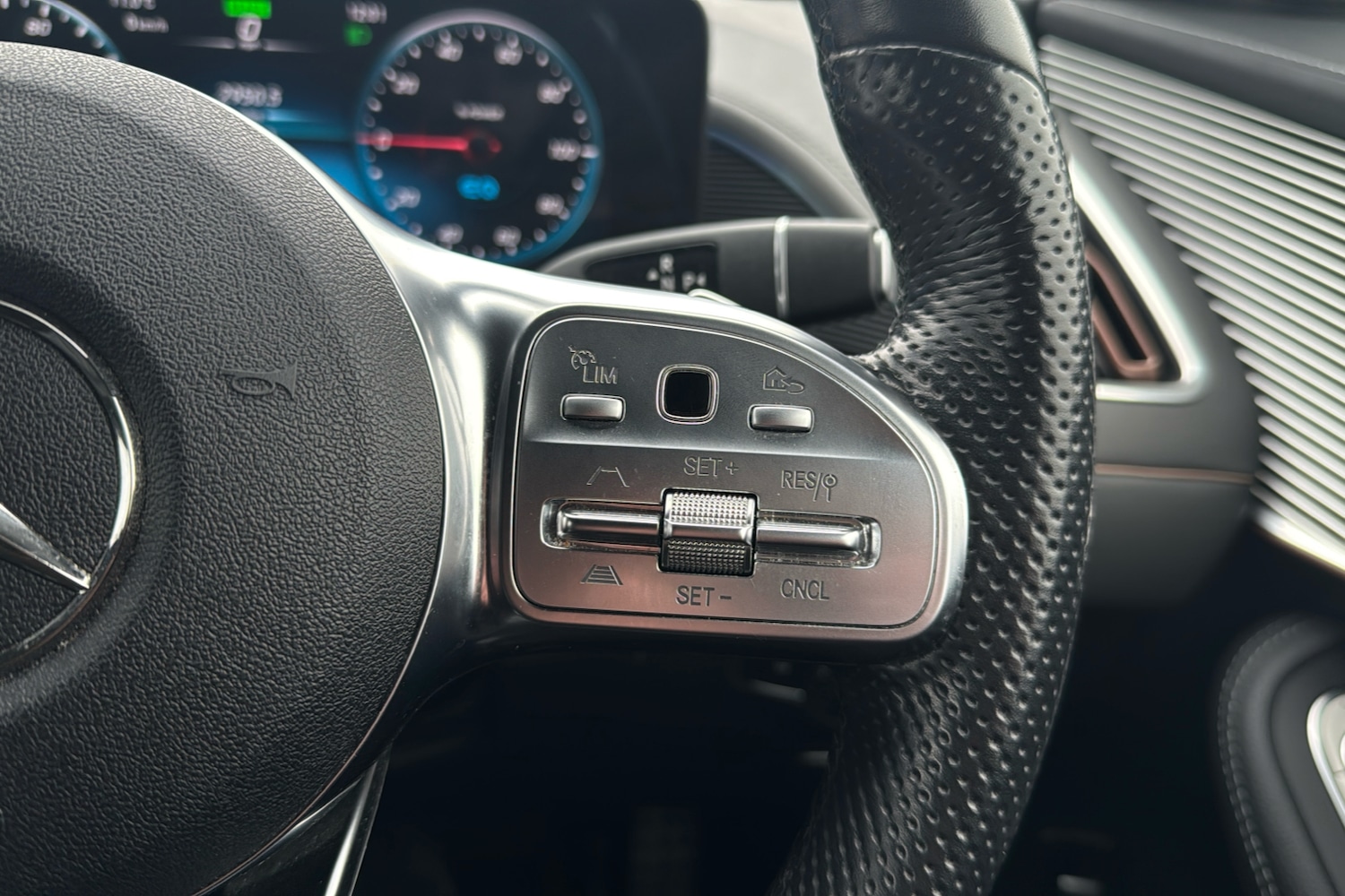 Used Mercedes-Benz EQC 2021 for sale - 76390970: Photo 18