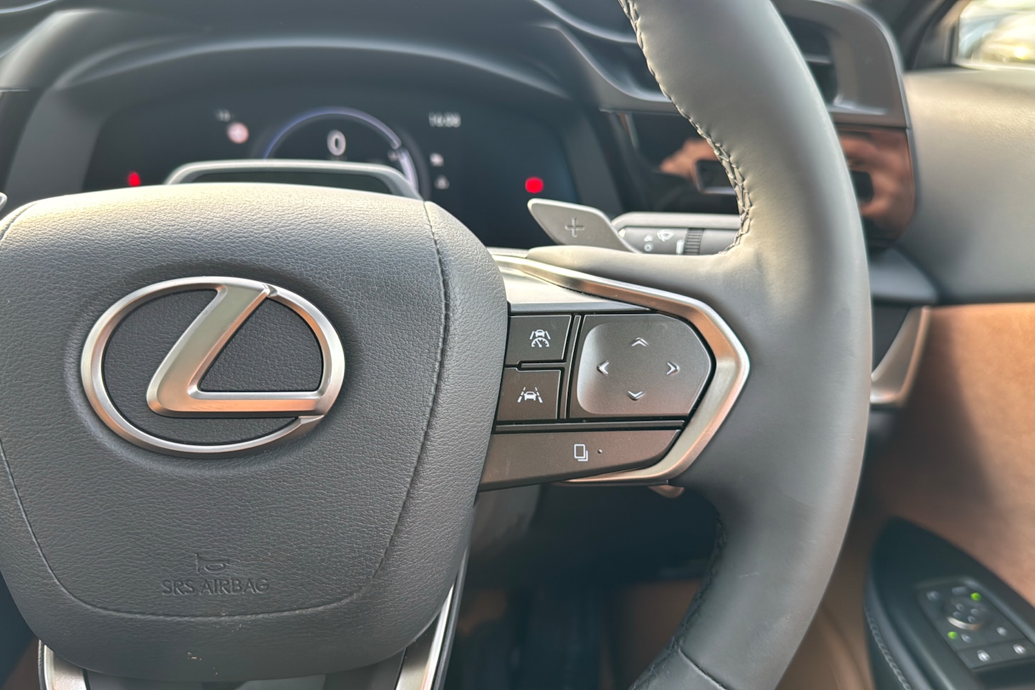 Used Lexus RZ 2024 for sale - 76461064: Photo 18