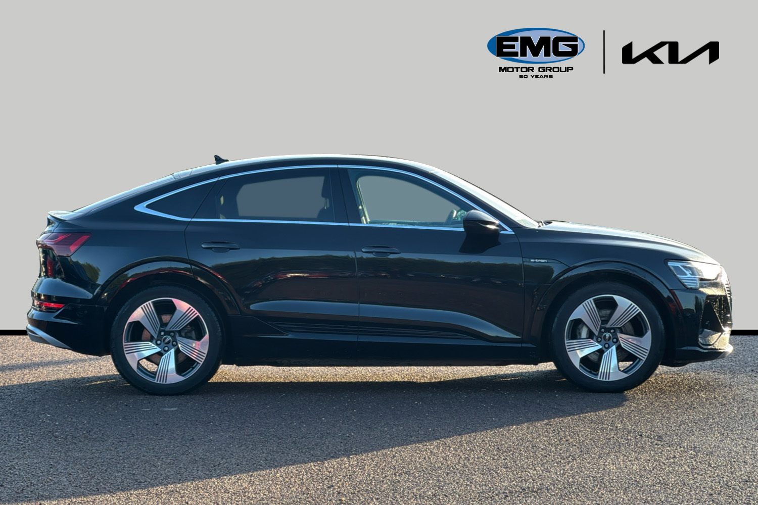 Used Audi e-tron 2022 for sale - 77076883: Photo 4