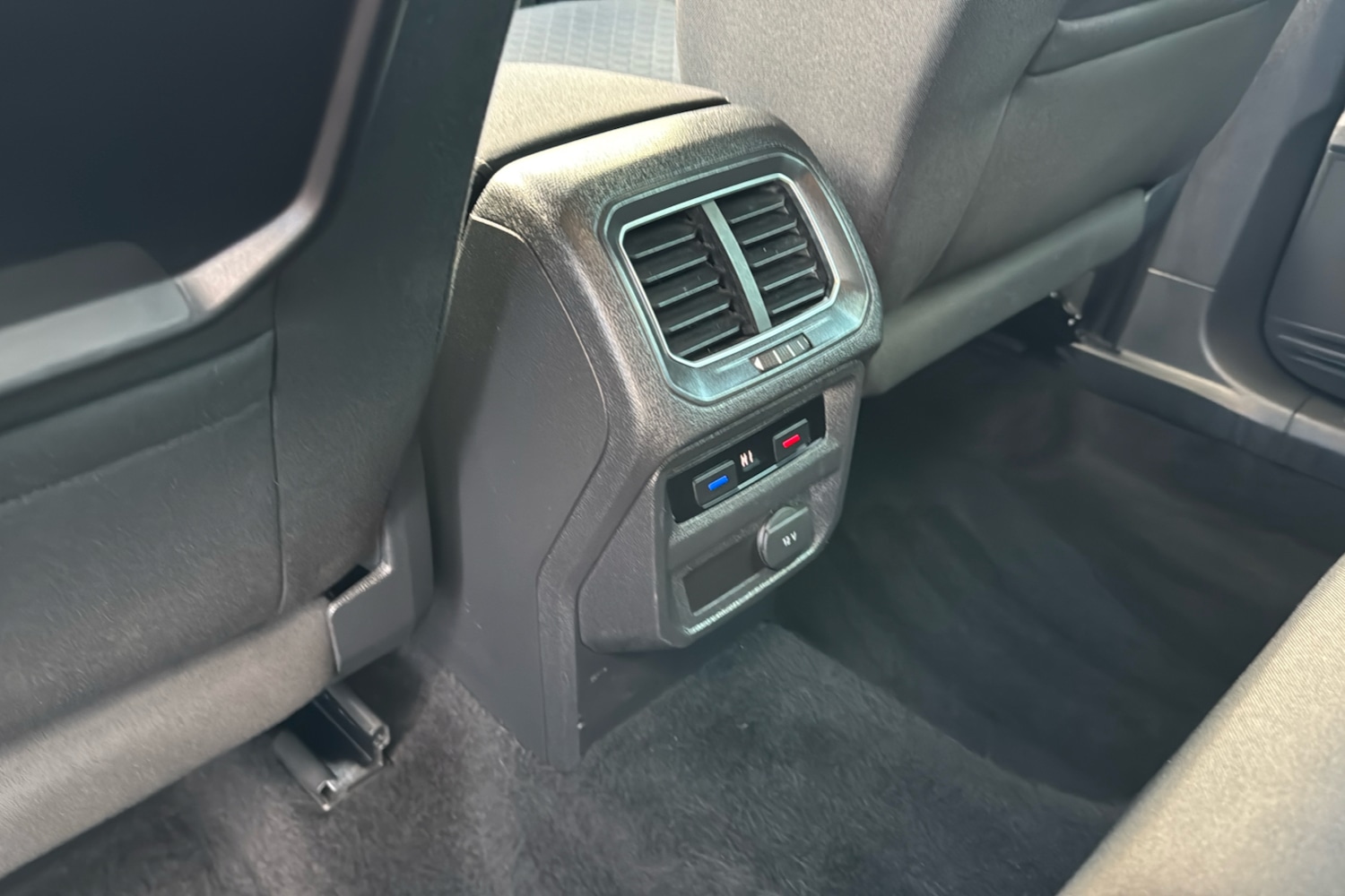 Used Volkswagen Tiguan 2016 for sale - 76649436: Photo 40