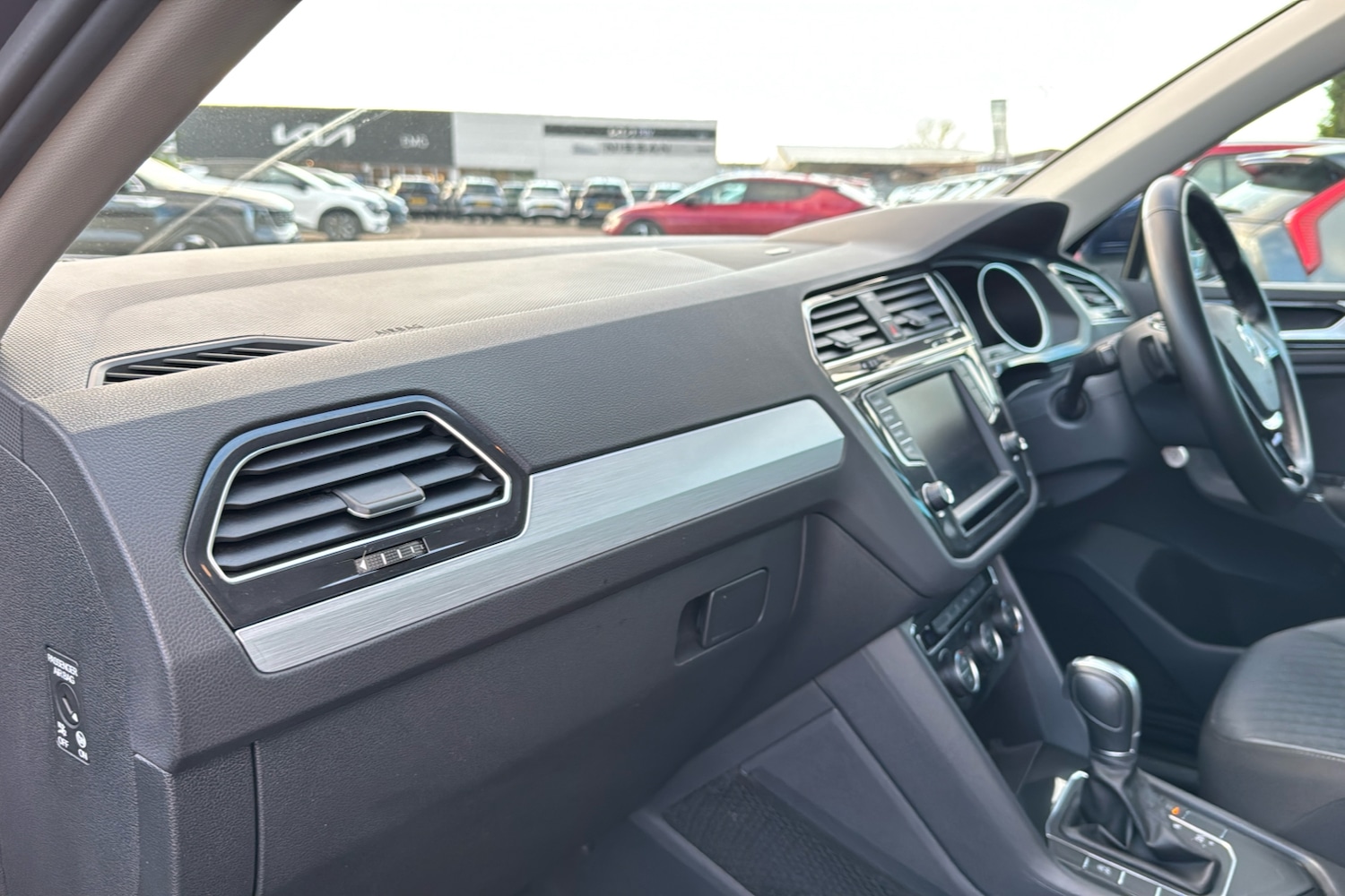 Used Volkswagen Tiguan 2016 for sale - 76649436: Photo 43