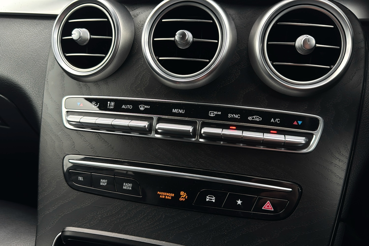 Used Mercedes-Benz GLC 2020 for sale - 77543408: Photo 16