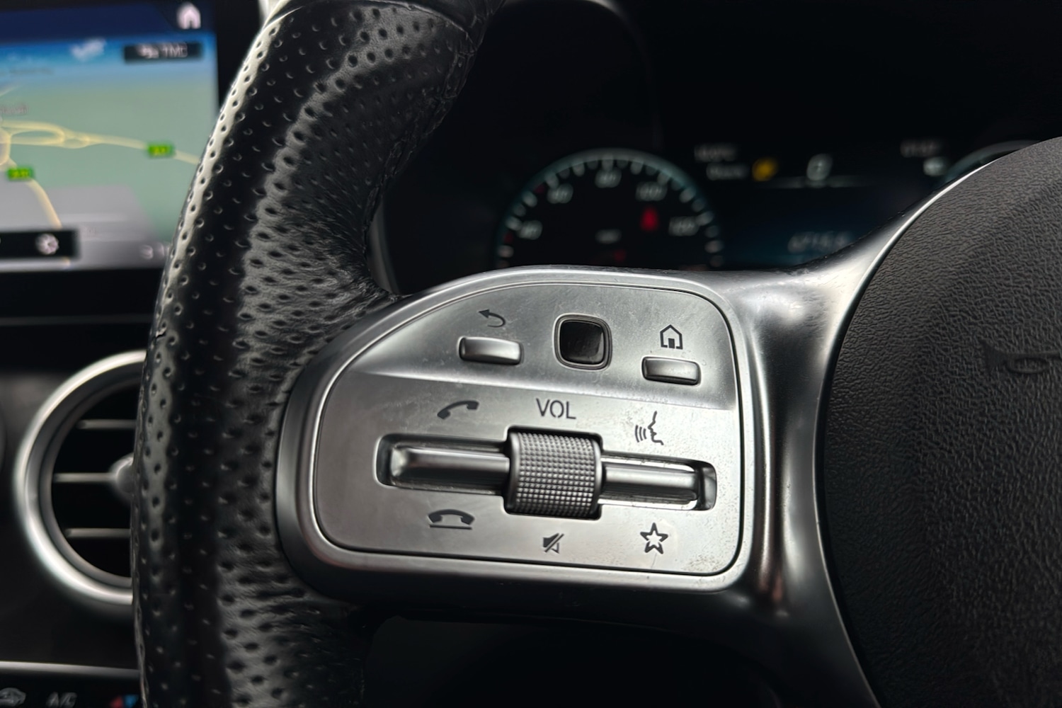 Used Mercedes-Benz GLC 2020 for sale - 77543408: Photo 17