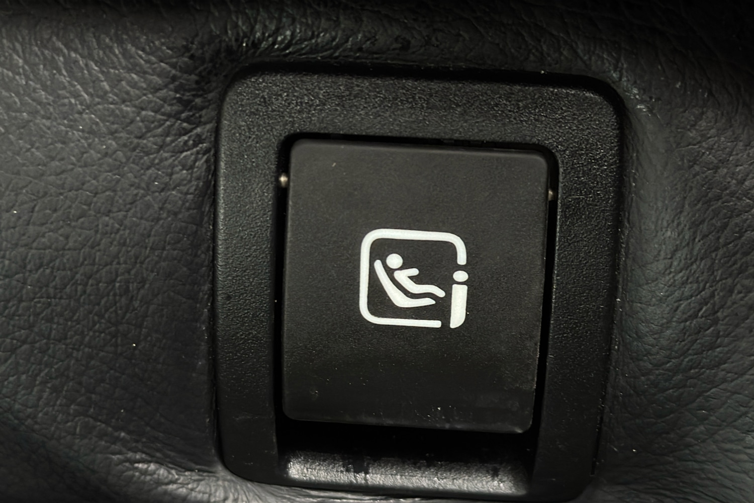 Used Mercedes-Benz GLC 2020 for sale - 77543408: Photo 42