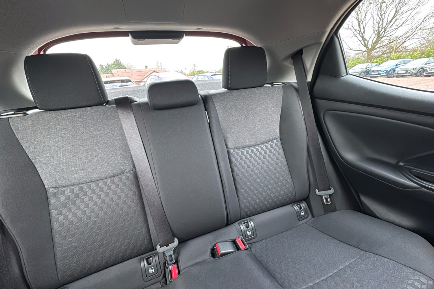 Used Toyota Yaris 2022 for sale - 77298160: Photo 12