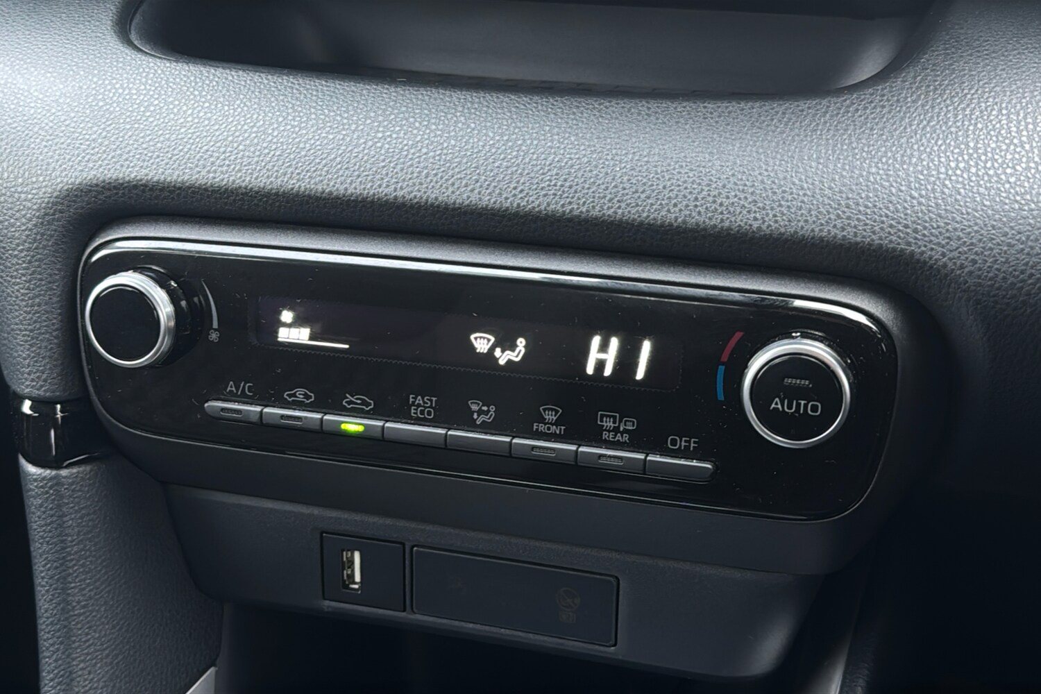 Used Toyota Yaris 2022 for sale - 77298160: Photo 16