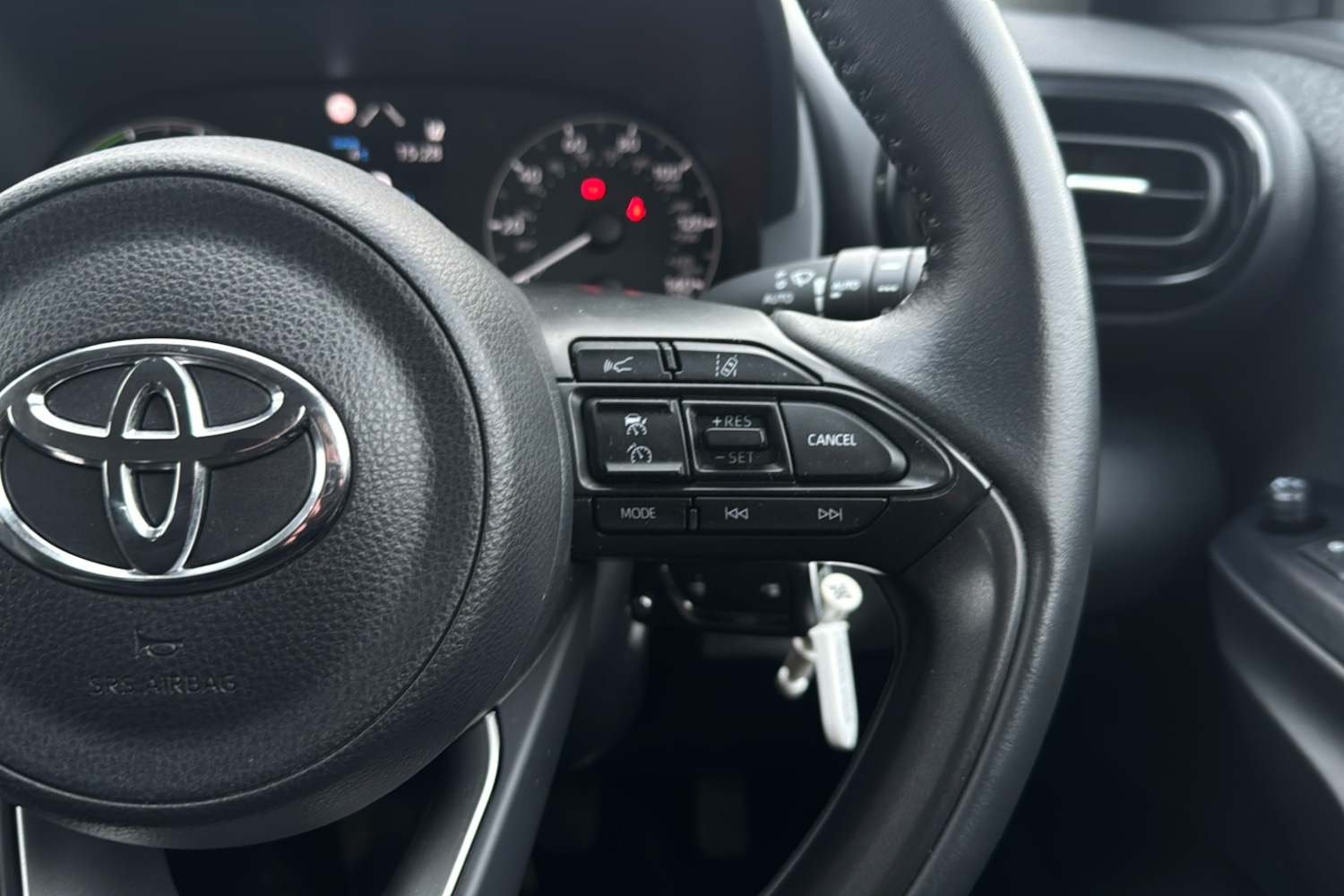 Used Toyota Yaris 2022 for sale - 77298160: Photo 18