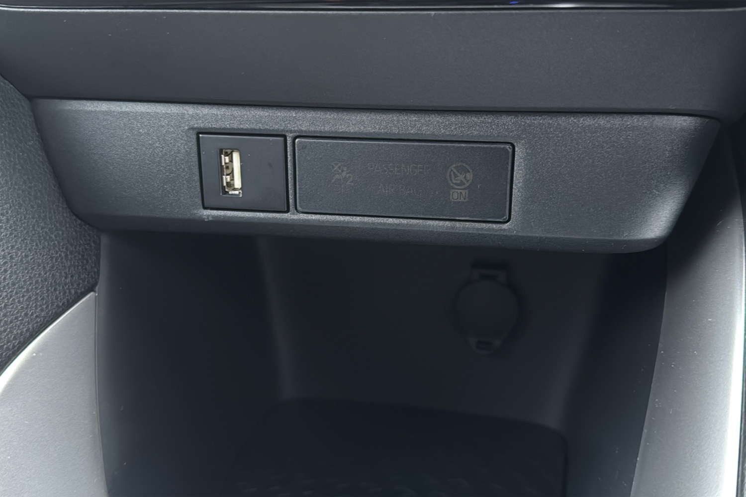 Used Toyota Yaris 2022 for sale - 77298160: Photo 22