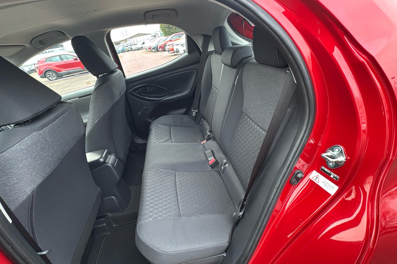 Used Toyota Yaris 2022 for sale - 77298160: Photo 39