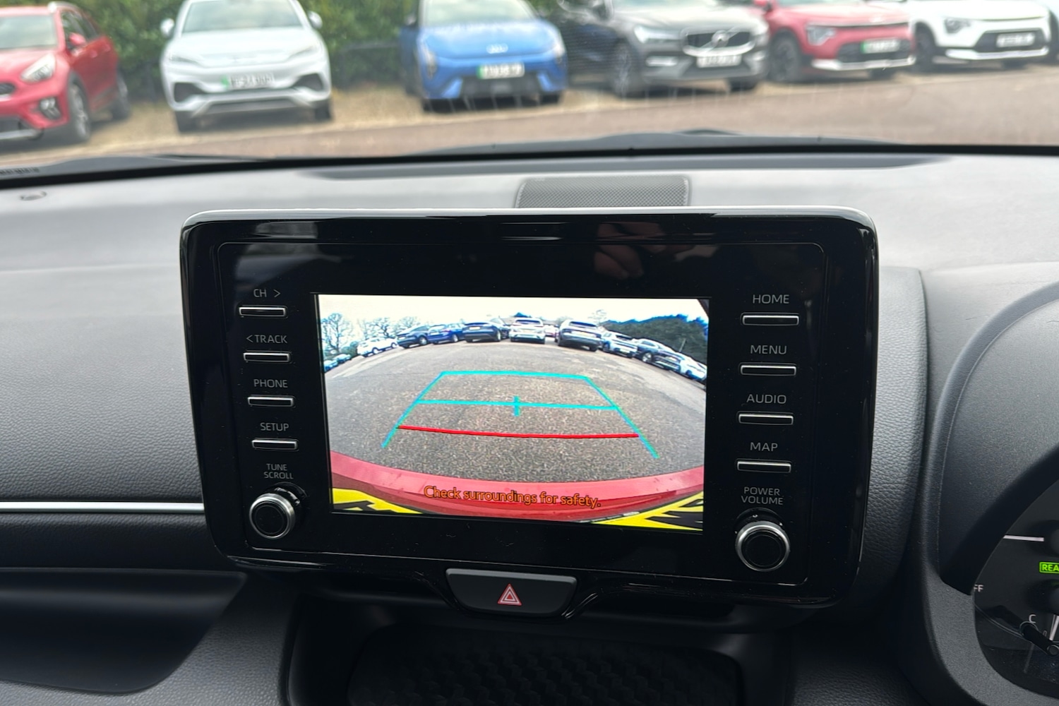 Used Toyota Yaris 2022 for sale - 77298160: Photo 46