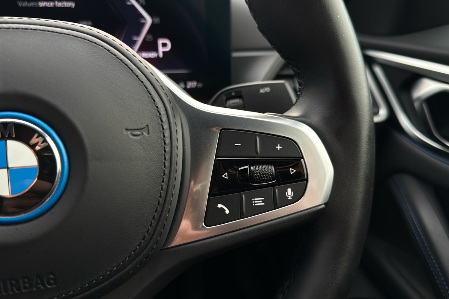 Used BMW i4 2022 for sale - 76243448: Photo 18