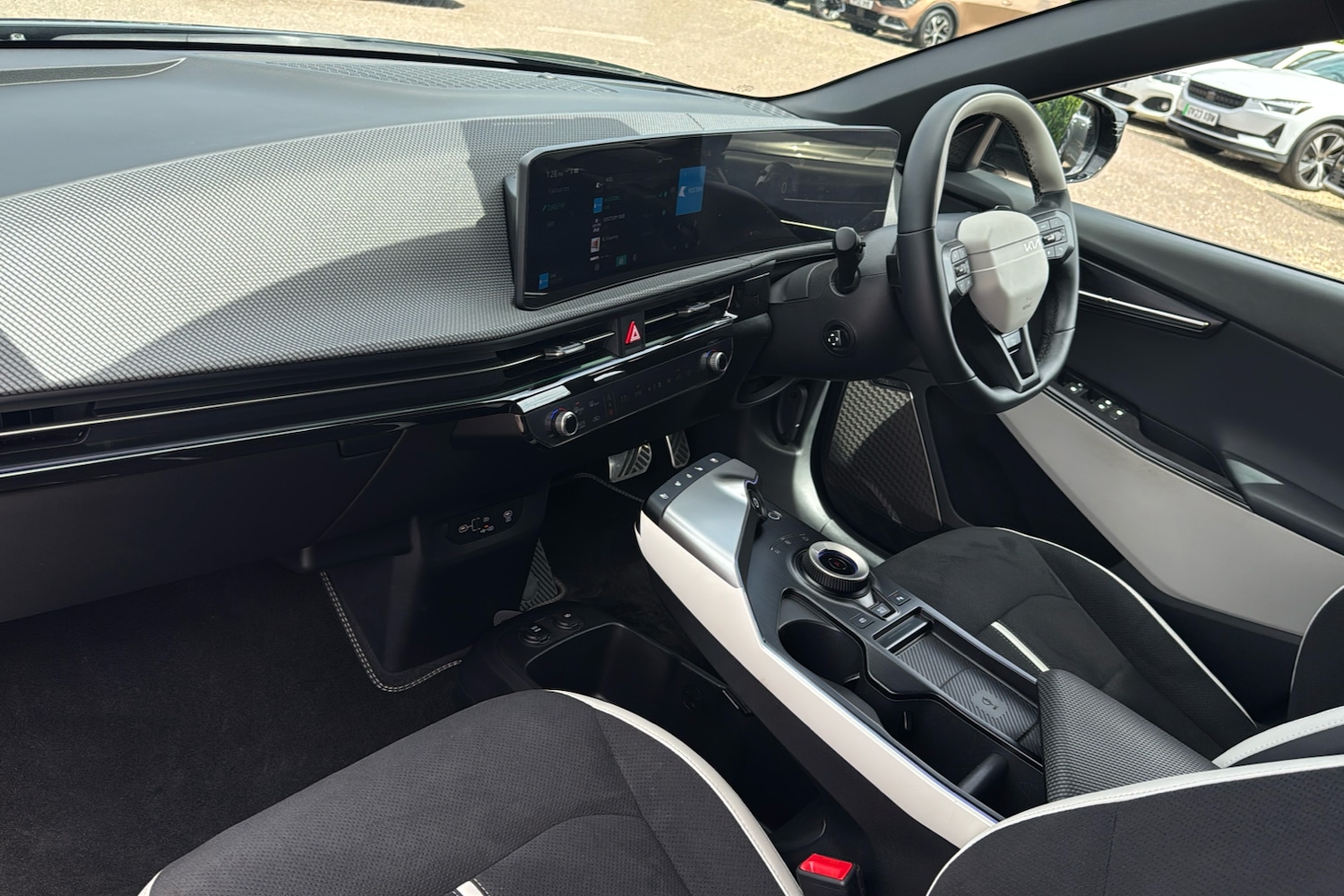 Used Kia EV6 2024 for sale - 77589382: Photo 11