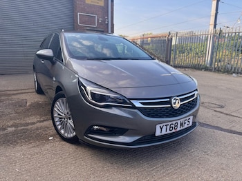 2018 (68) - 1.6i Turbo Elite Nav Sports Tourer Euro 6 (s/s) 5dr