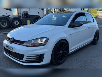 Used Volkswagen Golf 2014 for sale - 75350547: Photo