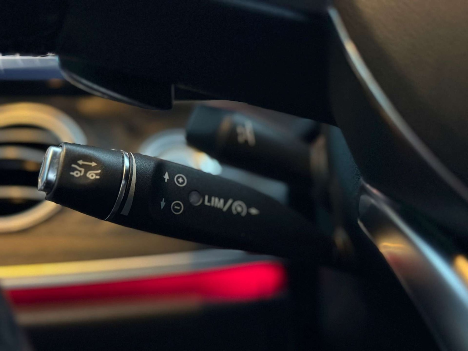 Used Mercedes-Benz E Class 2018 for sale - 76896325: Photo 35