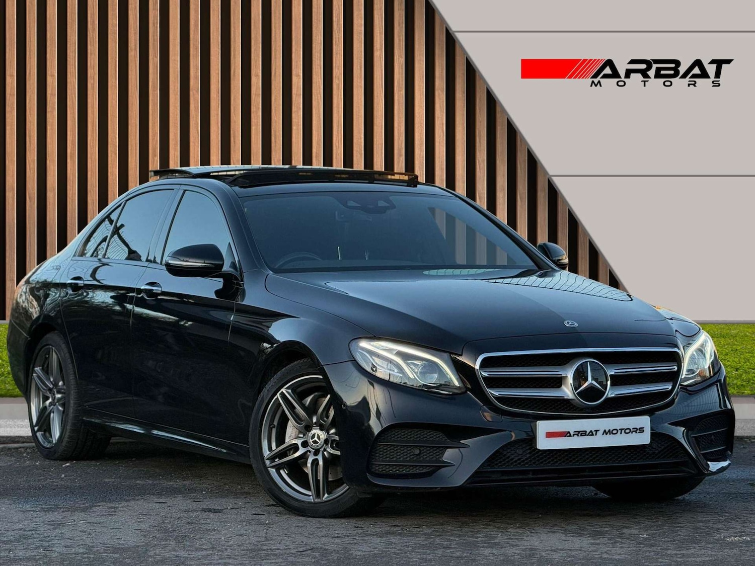 Used Mercedes-Benz E Class 2018 for sale - 76896325: Photo 4