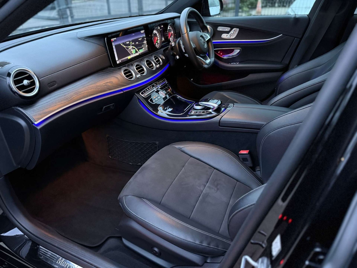 Used Mercedes-Benz E Class 2018 for sale - 76896325: Photo 54