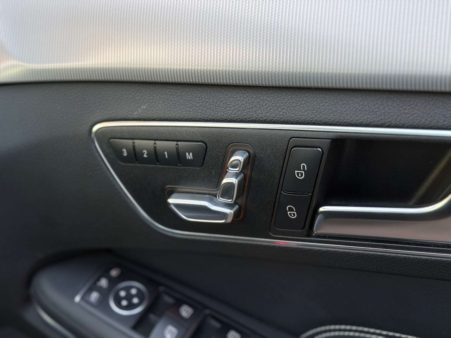 Used Mercedes-Benz E Class 2015 for sale - 77022509: Photo 22