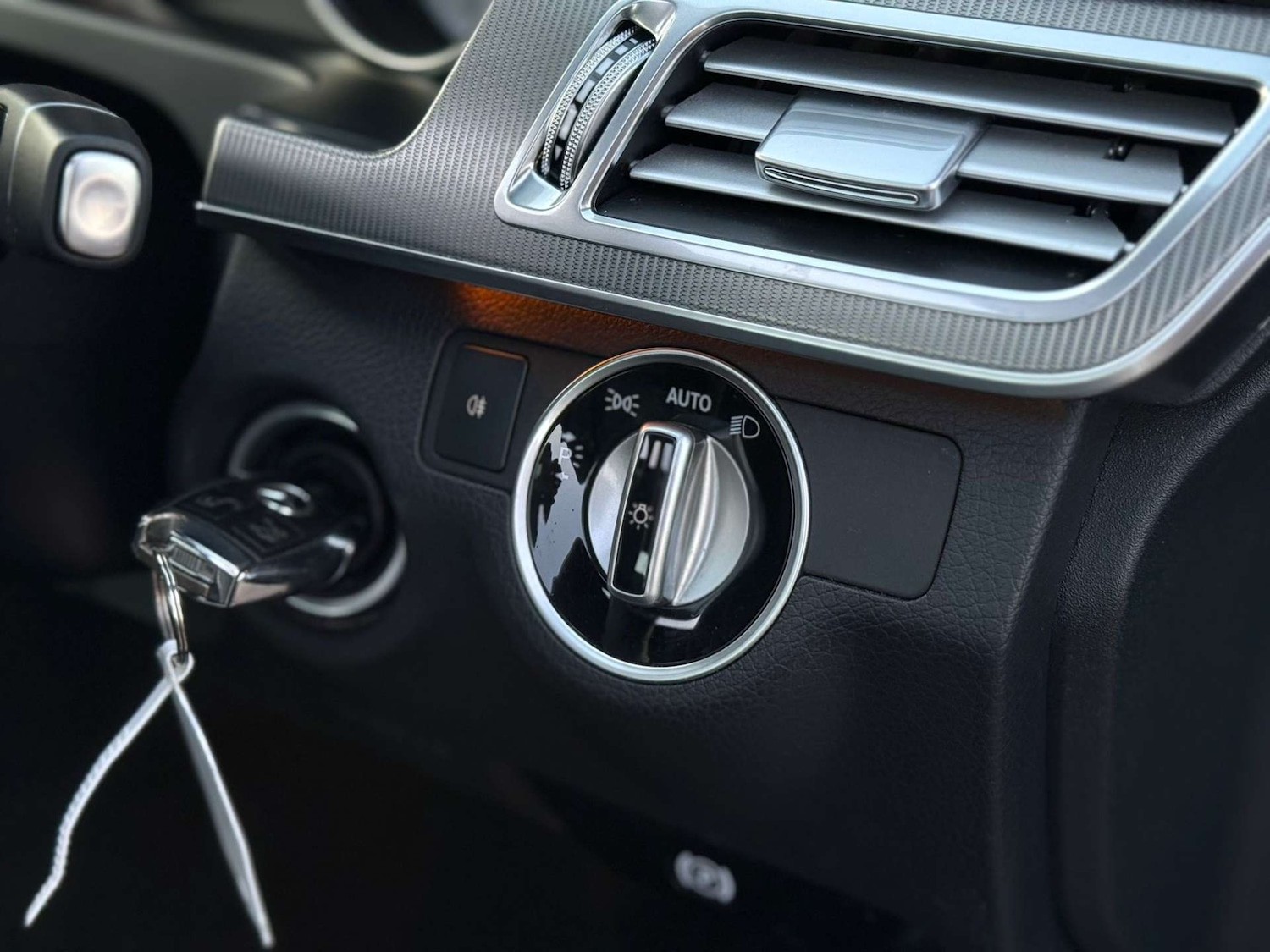 Used Mercedes-Benz E Class 2015 for sale - 77022509: Photo 23