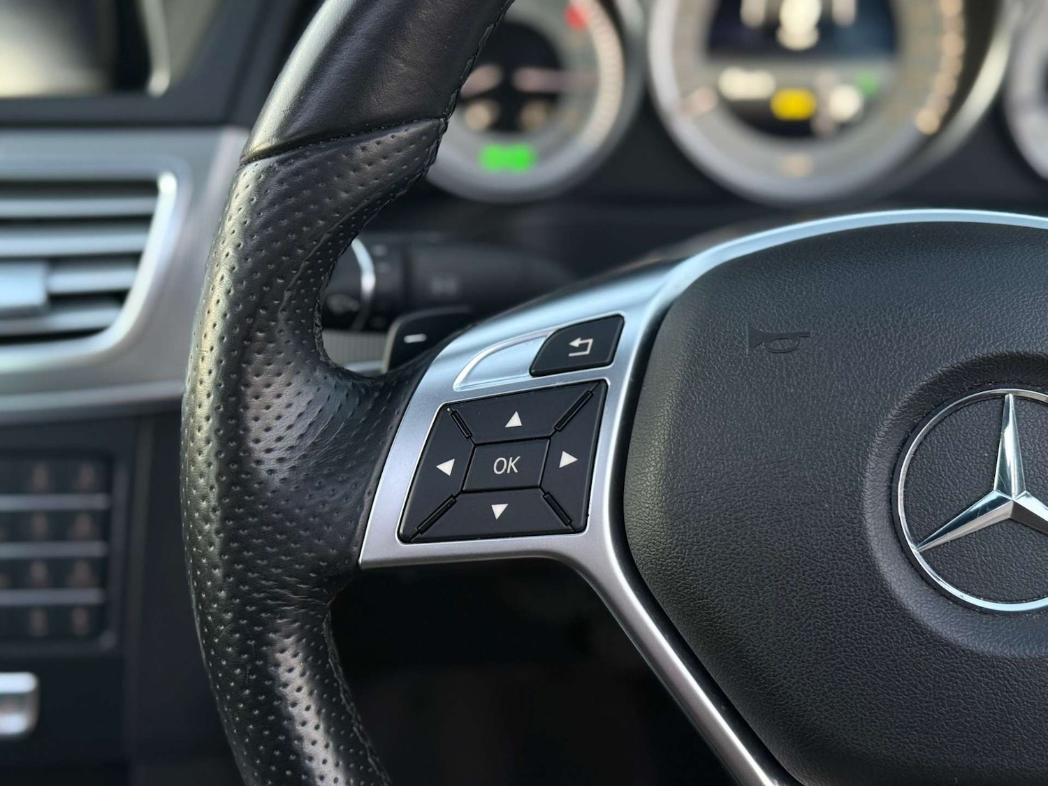 Used Mercedes-Benz E Class 2015 for sale - 77022509: Photo 27