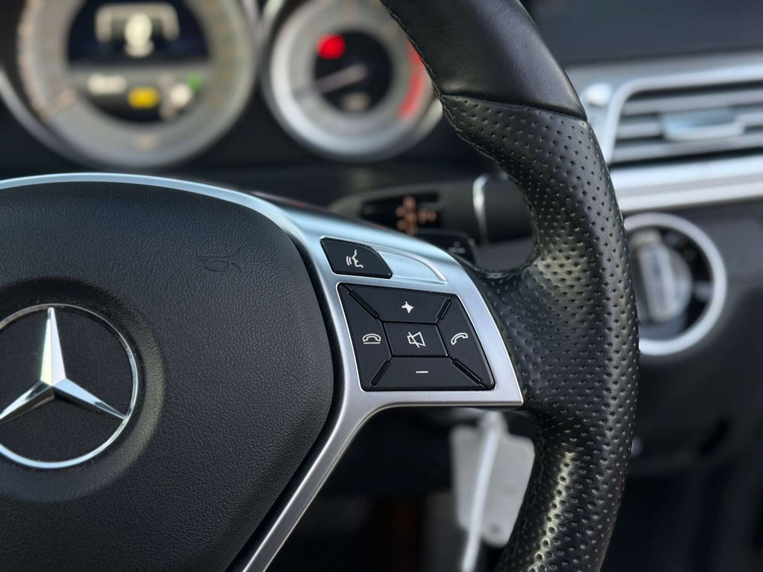 Used Mercedes-Benz E Class 2015 for sale - 77022509: Photo 28