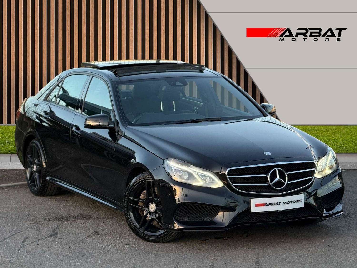 Used Mercedes-Benz E Class 2015 for sale - 77022509: Photo 5