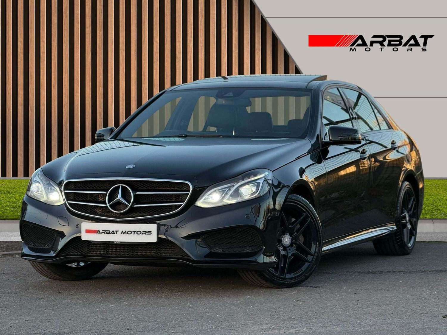 Used Mercedes-Benz E Class 2015 for sale - 77022509: Photo 8