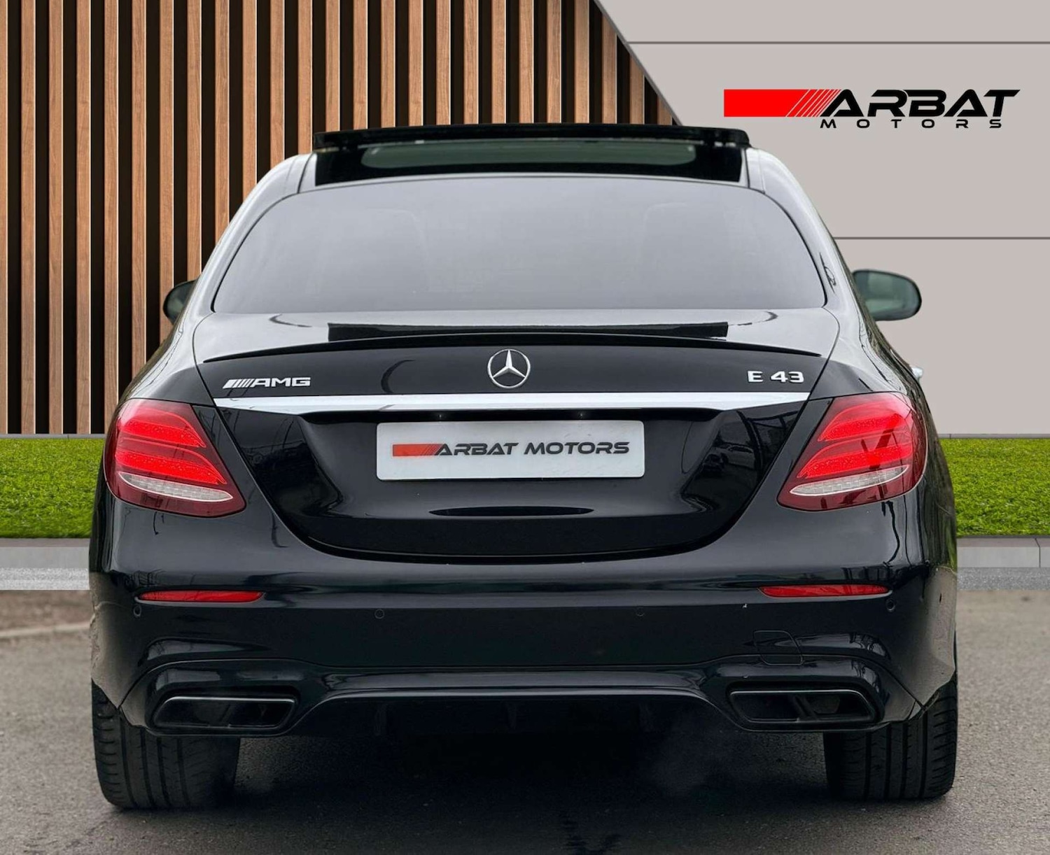 Used Mercedes-Benz E Class 2018 for sale - 76896333: Photo 11