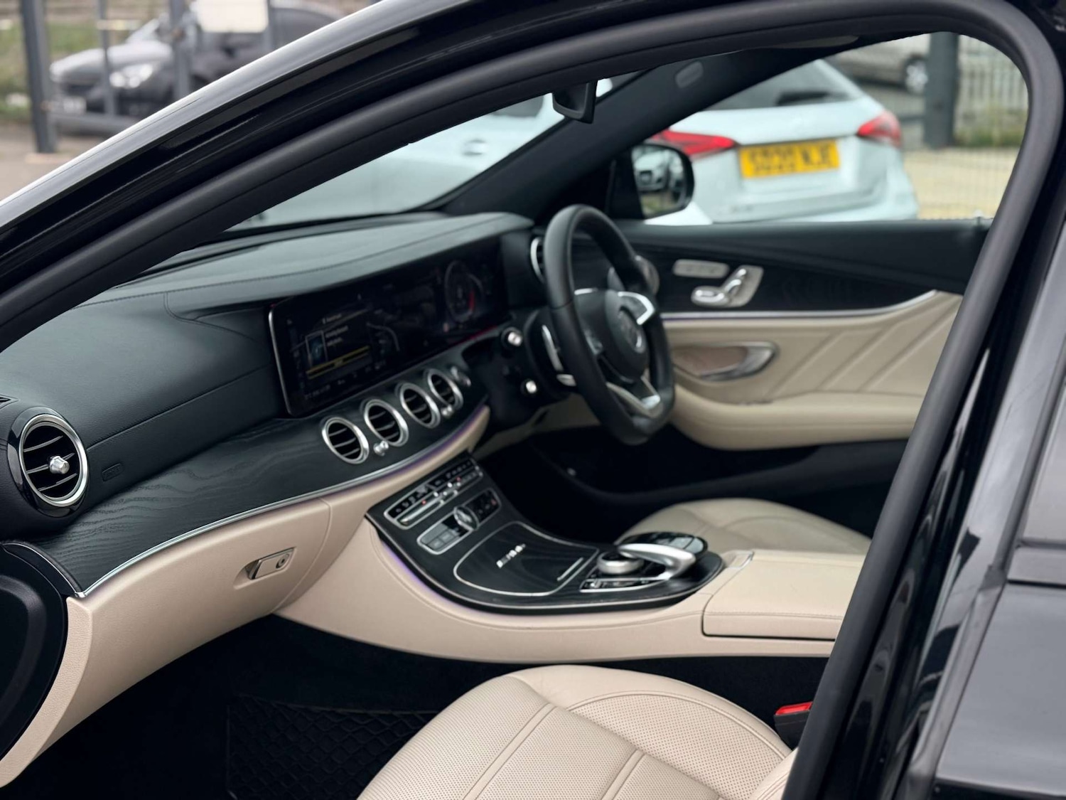 Used Mercedes-Benz E Class 2018 for sale - 76896333: Photo 19