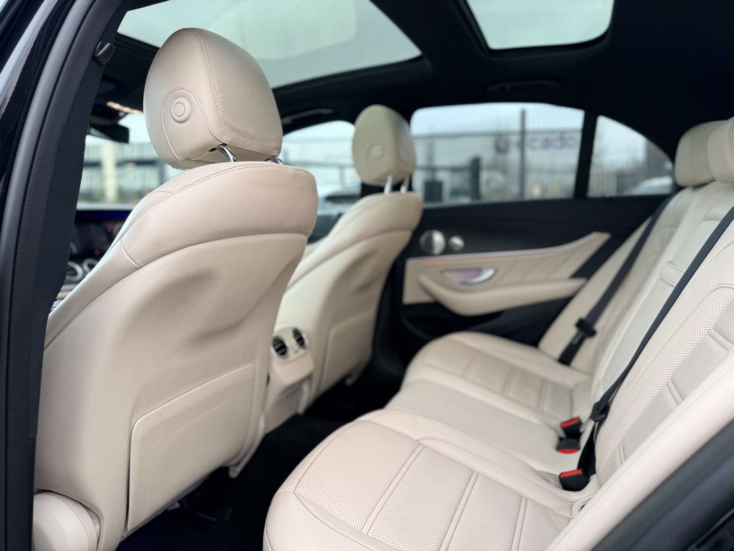 Used Mercedes-Benz E Class 2018 for sale - 76896333: Photo 28