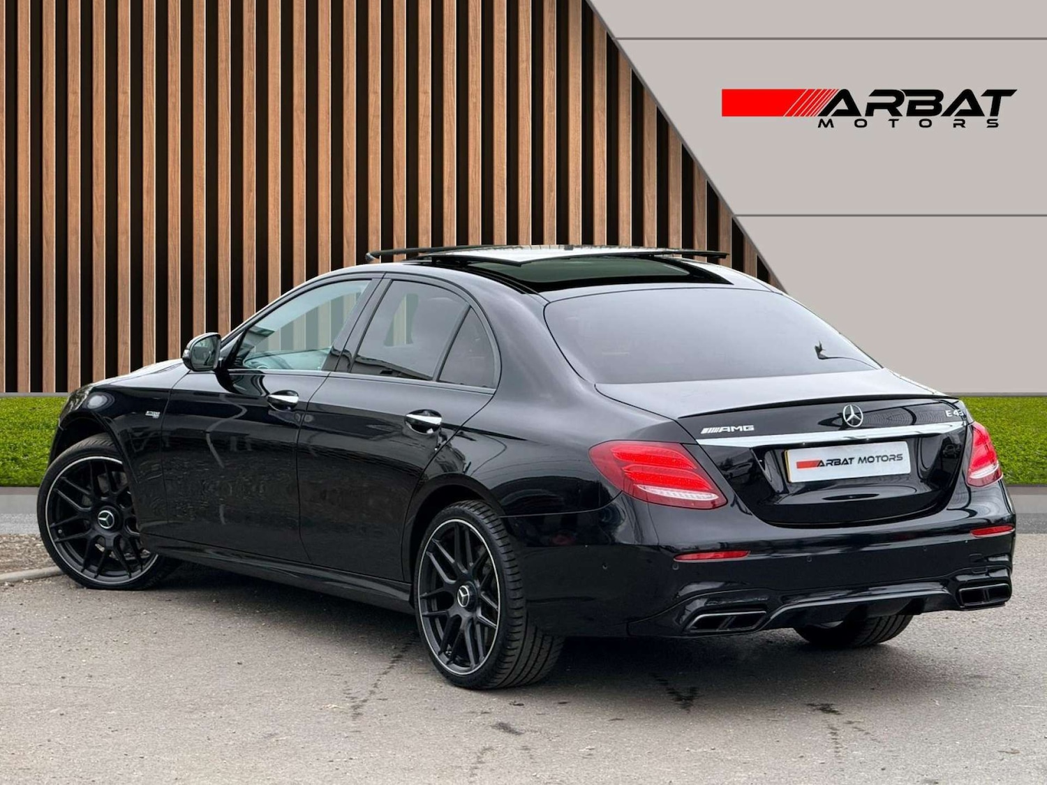 Used Mercedes-Benz E Class 2018 for sale - 76896333: Photo 3
