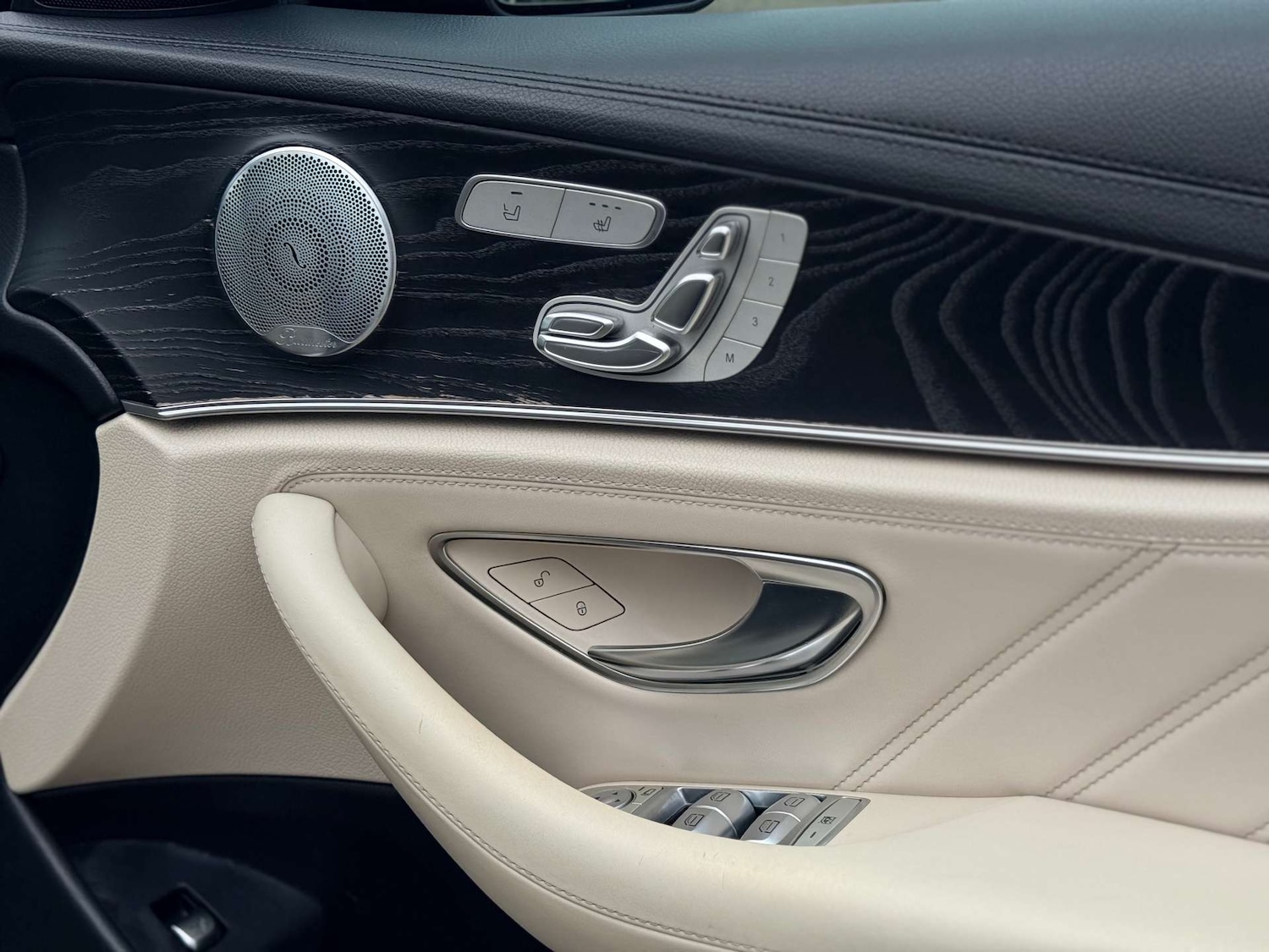 Used Mercedes-Benz E Class 2018 for sale - 76896333: Photo 30