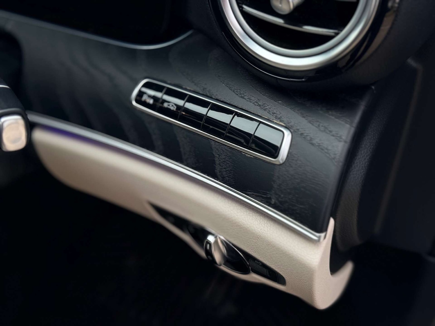 Used Mercedes-Benz E Class 2018 for sale - 76896333: Photo 31