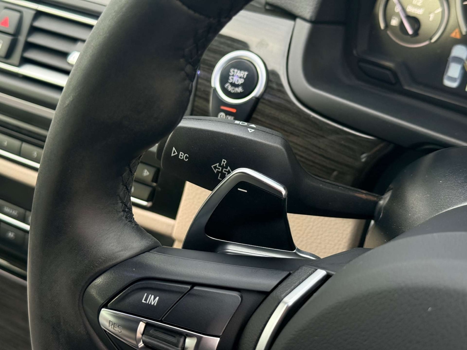 Used BMW 5 Series 2015 for sale - 76896296: Photo 38