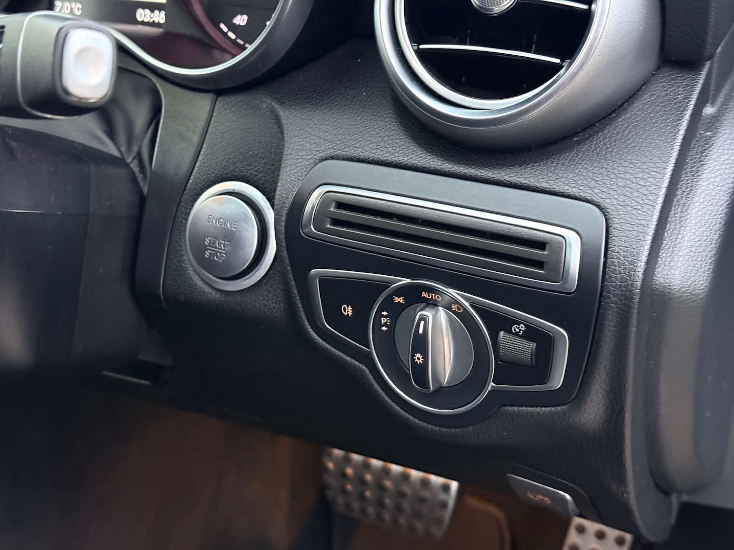 Used Mercedes-Benz C Class 2018 for sale - 77249245: Photo 24