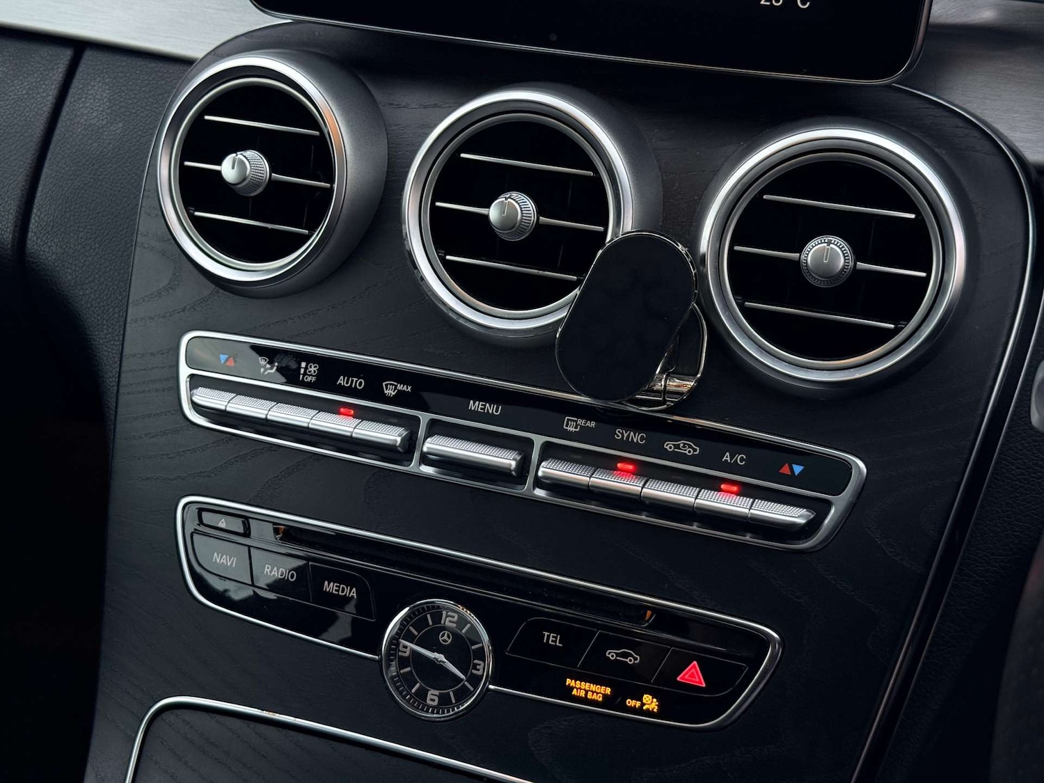 Used Mercedes-Benz C Class 2018 for sale - 77249245: Photo 30