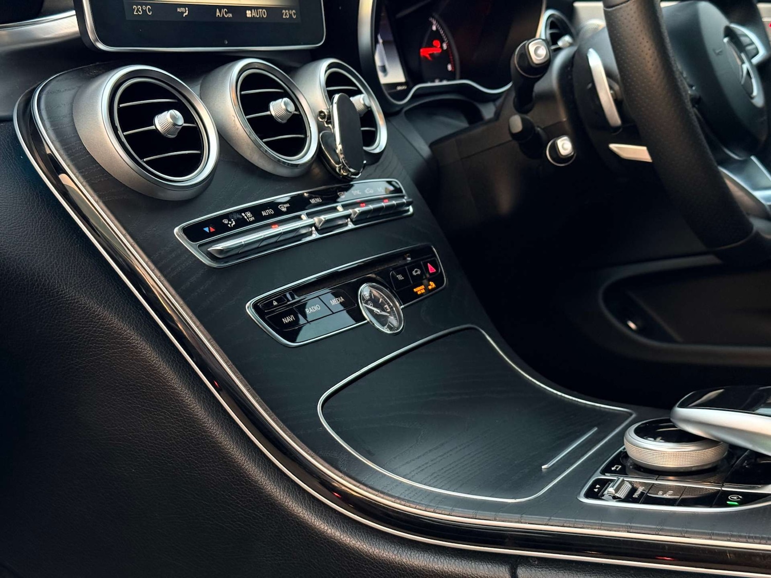 Used Mercedes-Benz C Class 2018 for sale - 77249245: Photo 40