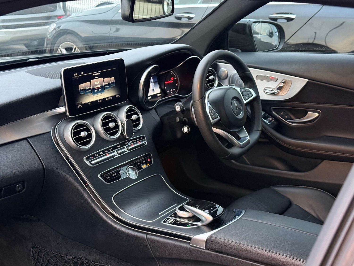 Used Mercedes-Benz C Class 2018 for sale - 77249245: Photo 49