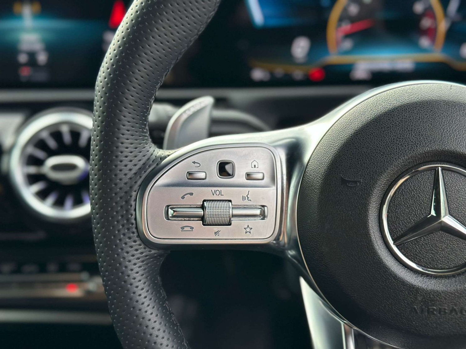 Used Mercedes-Benz A-Class 2020 for sale - 76896332: Photo 26