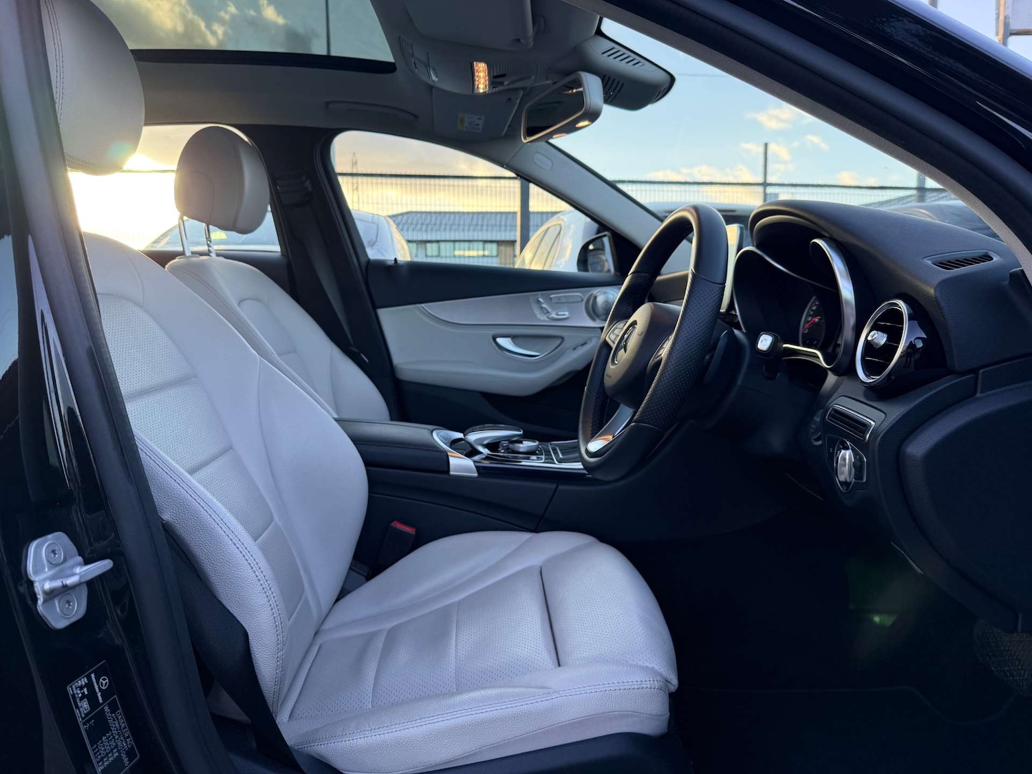 Used Mercedes-Benz C Class 2014 for sale - 76921234: Photo 18