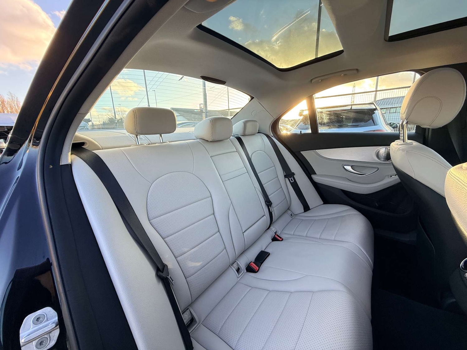 Used Mercedes-Benz C Class 2014 for sale - 76921234: Photo 19