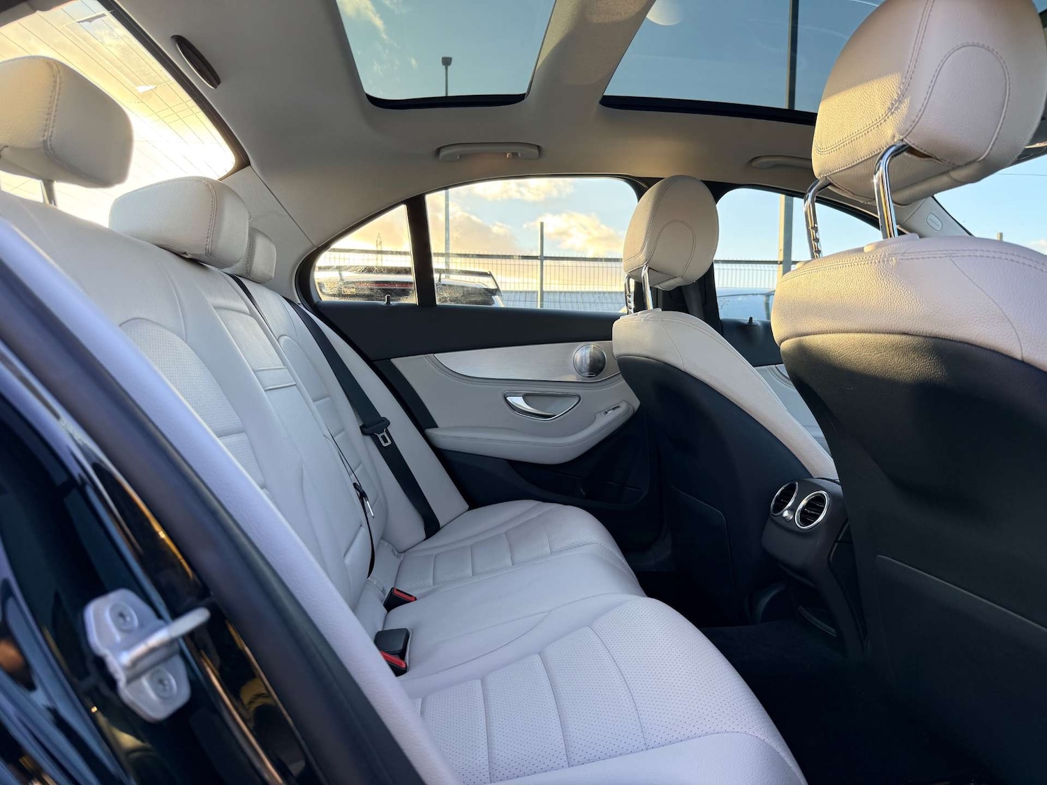 Used Mercedes-Benz C Class 2014 for sale - 76921234: Photo 20