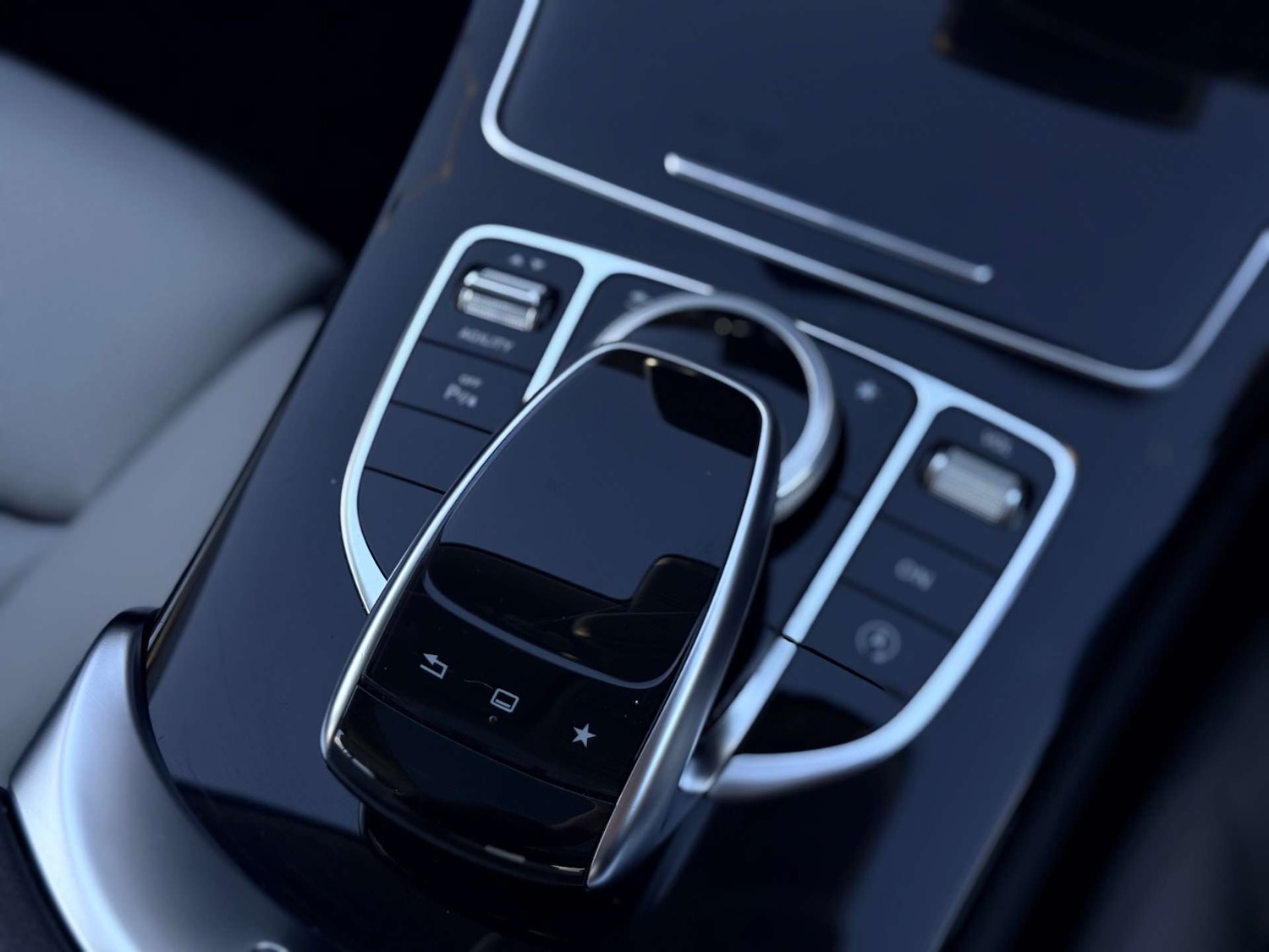 Used Mercedes-Benz C Class 2014 for sale - 76921234: Photo 29